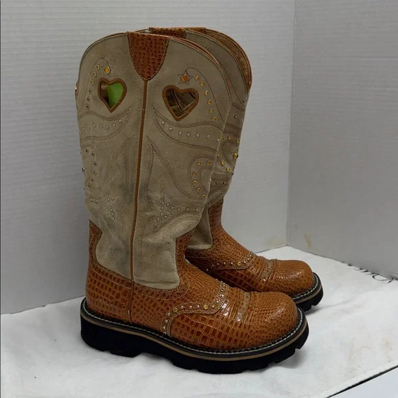 ARIAT Brown Leather Cowgirl Boots with Beige Shaft and Heart Accent - Picture 2 of 6